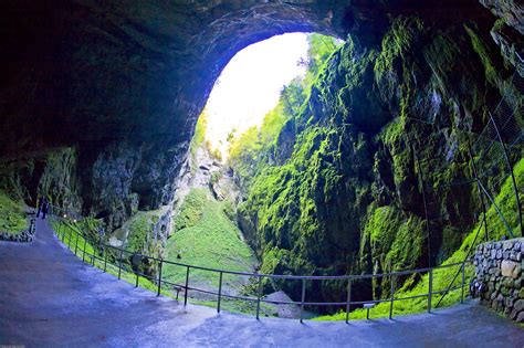 macocha caves